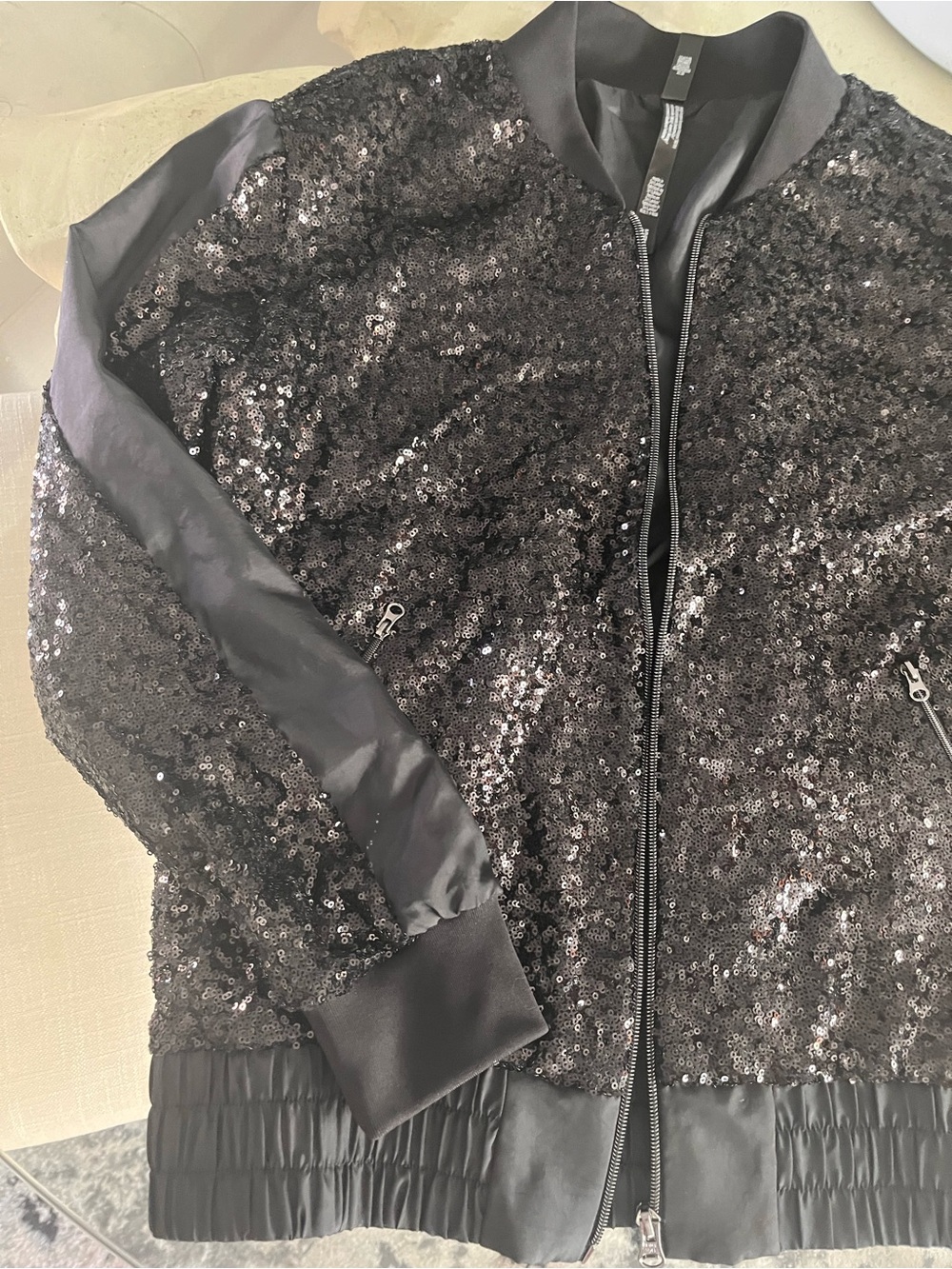 🖤VICTRIA SECRET Black Sequin Bomber Jacket S👀my other listings 🌟 - Picture 2 of 6